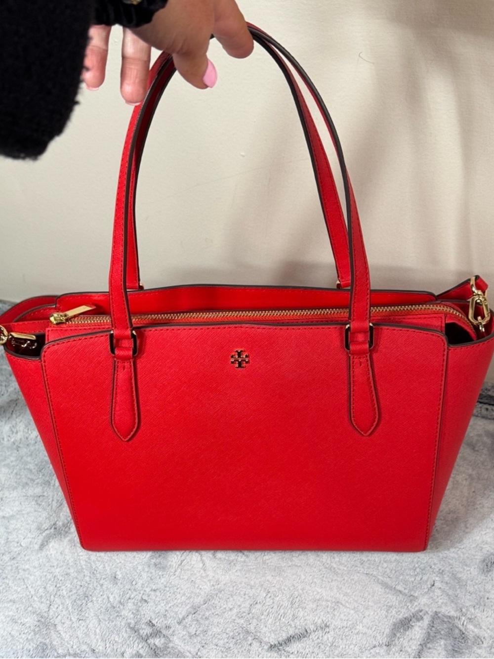 Like New! Tory Burch Emerson Small Top Zip Tote Bag - Bright Red